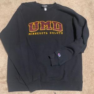 Champion UMD Bulldogs Crewneck